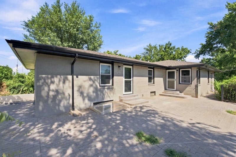 227 Derby Ave, Derby, KS 67037