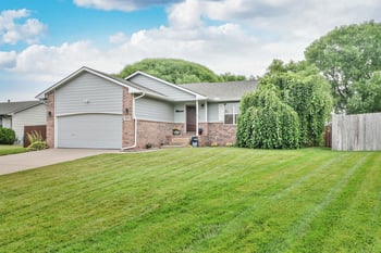 1601 Cleary Ln, Goddard, KS 67052-8543
