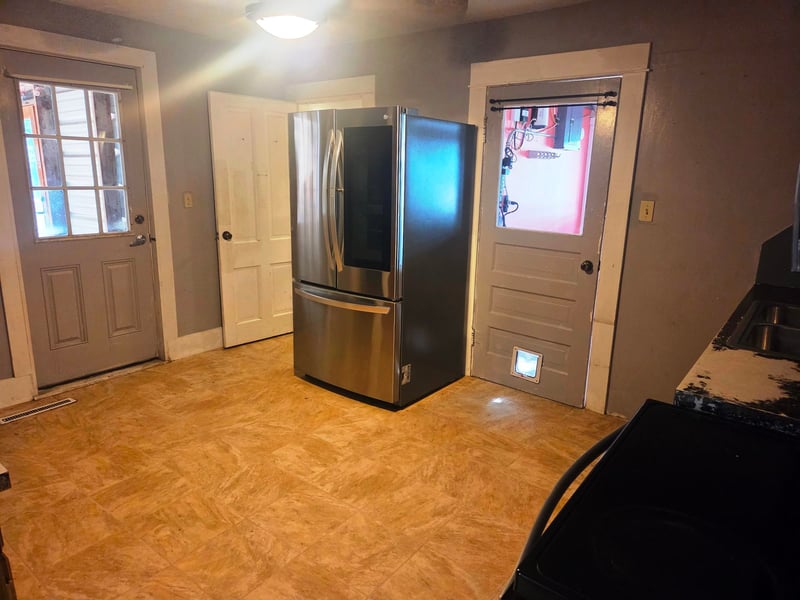 114 Durst St, Moundridge, KS 67107