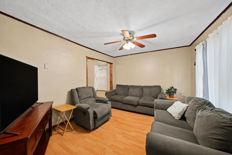 716 Washington St, Salina, KS 67401