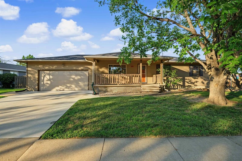 2151 Lewis St, Salina, KS 67401