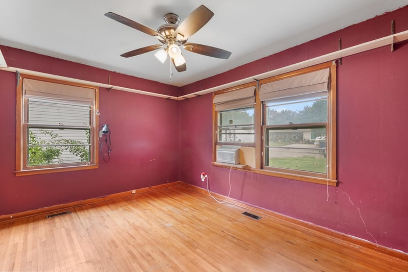 2732 S Greenwood Ave, Wichita, KS 67216