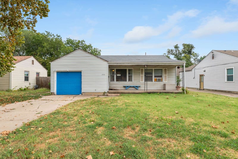 2732 S Greenwood Ave, Wichita, KS 67216
