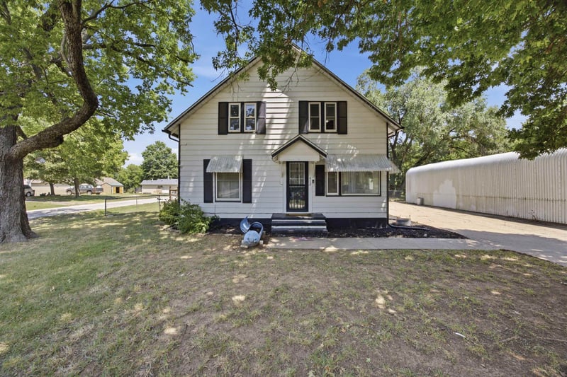 412 Olive , Leon, KS 67074