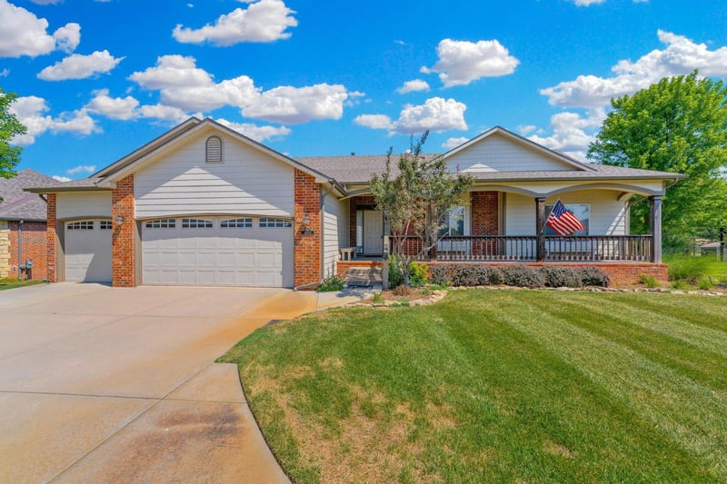 14302 Twinlake Dr, Wichita, KS 67230
