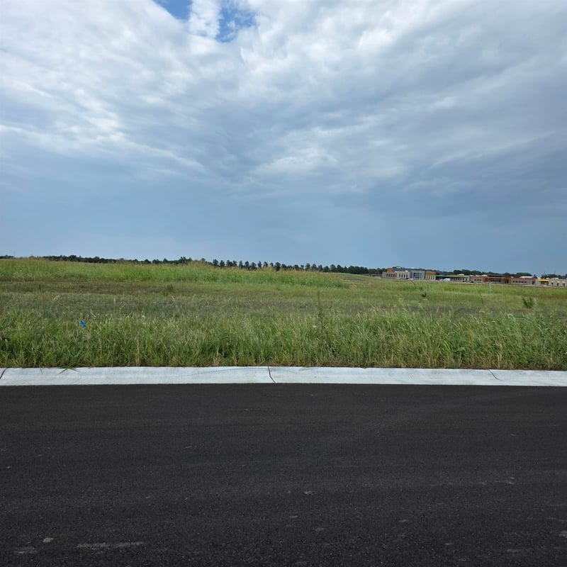 1340 Northridge , Valley Center, KS 67147