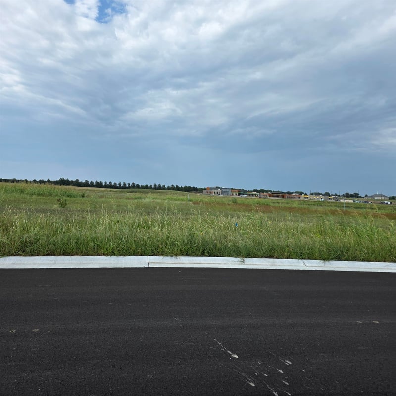1400 Northridge , Valley Center, KS 67147