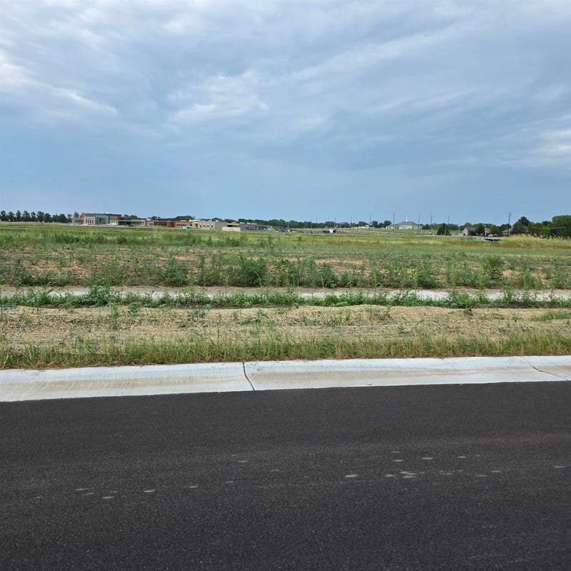 1520 Northridge , Valley Center, KS 67147
