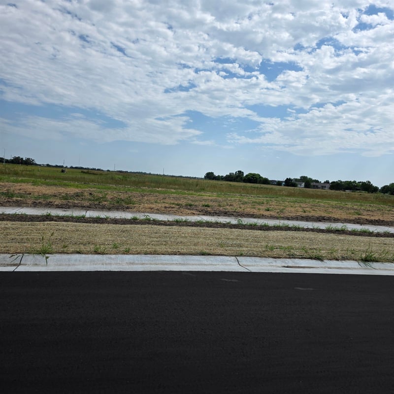 1321 Northridge , Valley Center, KS 67147