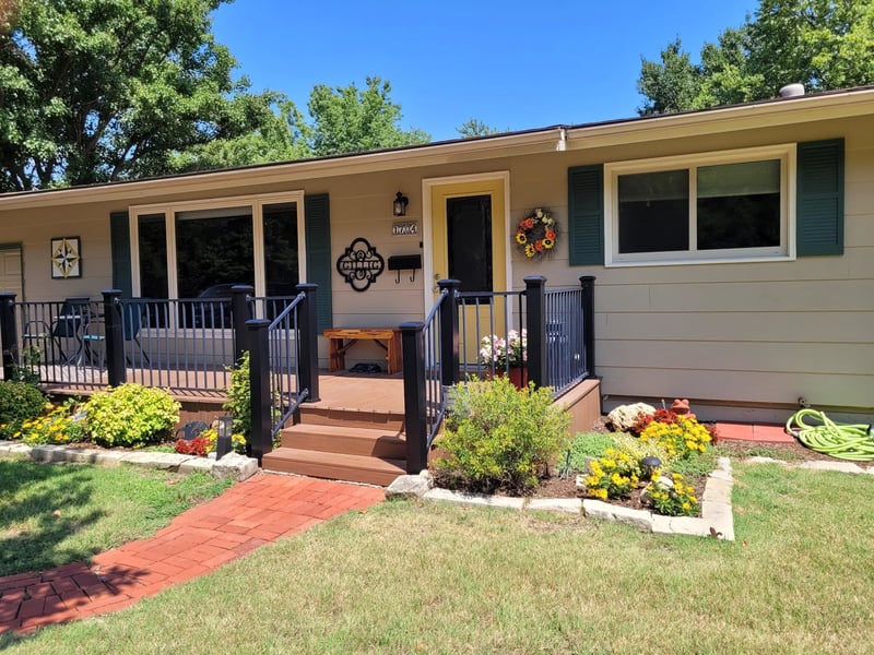 1704 8th , Winfield, KS 67156
