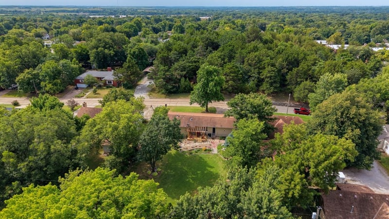 1704 8th , Winfield, KS 67156