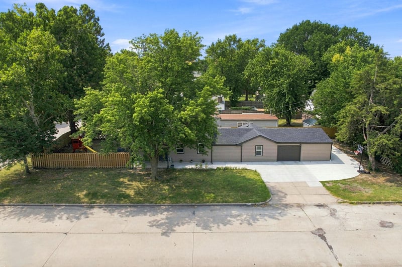 1601 Regal , Wichita, KS 67217