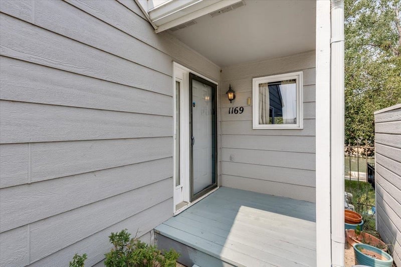 1169 Lakewind , Wichita, KS 67212