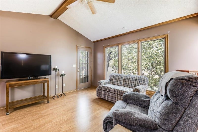 1169 Lakewind , Wichita, KS 67212