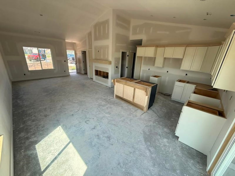 1630 Midway Ct, Valley Center, KS 67147