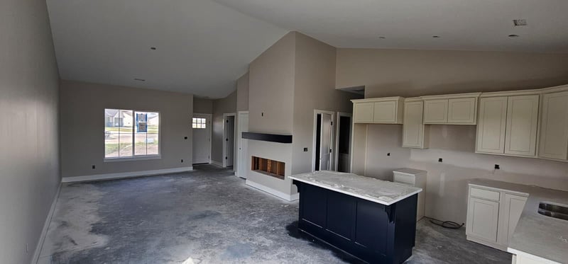 1630 Midway Ct, Valley Center, KS 67147