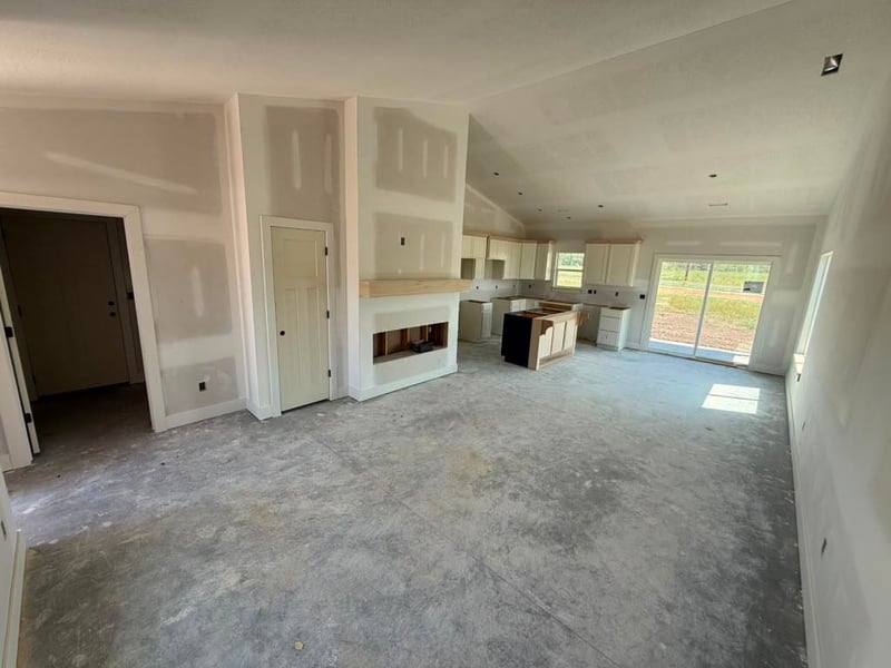 1630 Midway Ct, Valley Center, KS 67147