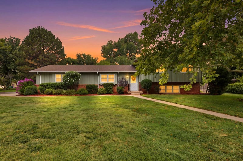8132 Morningside St, Wichita, KS 67207-1125