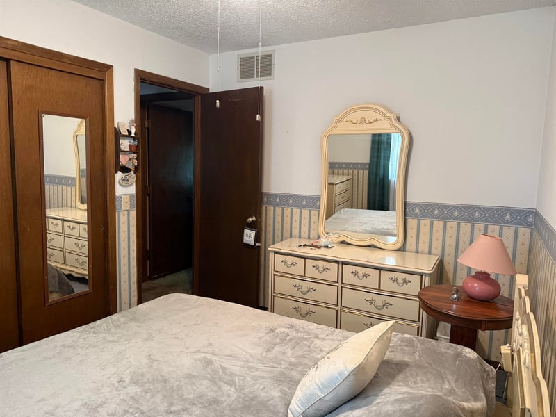 1920 Fairchild St, Park City, KS 67219