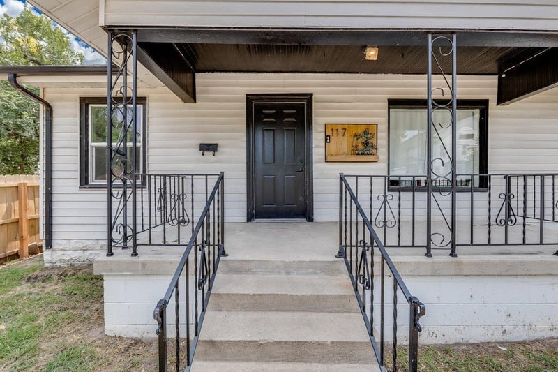 117 W Zimmerly St, Wichita, KS 67213