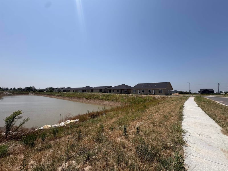 2908 Denene St, Wichita, KS 67215