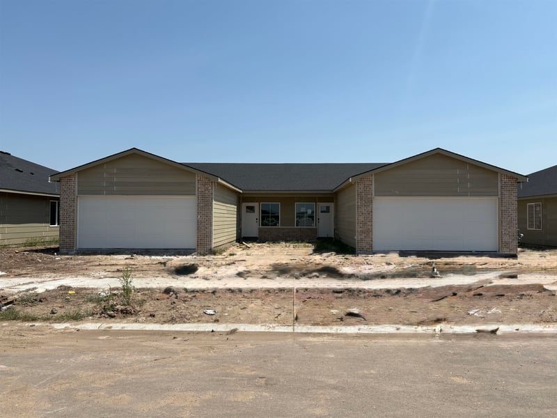 2912 S Denene St Units 100 & 200, Wichita, KS 67215