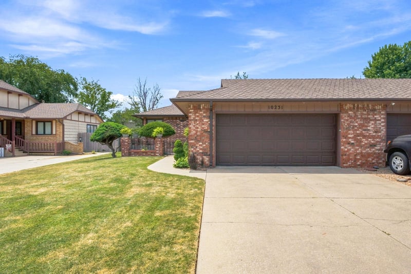 10231 W Alamo St, Wichita, KS 67212