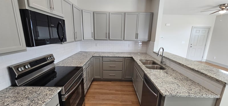 5192 Toben Dr, Bel Aire, KS 67226
