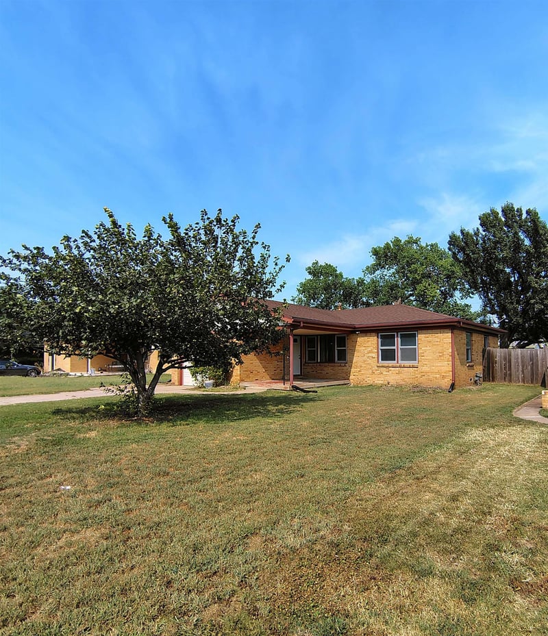 3152 Everett , Wichita, KS 67217