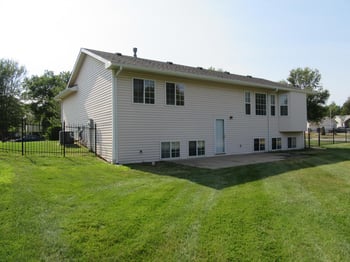 8901 W Meadow Knoll Ct, Wichita, KS 67205