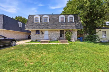 2215 S Market St #2217, Wichita, KS 67211