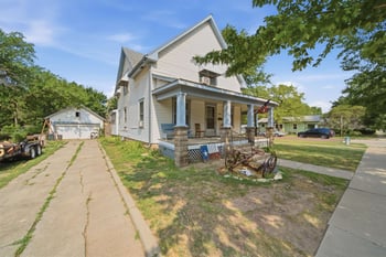 525 High St, Newton, KS 67114