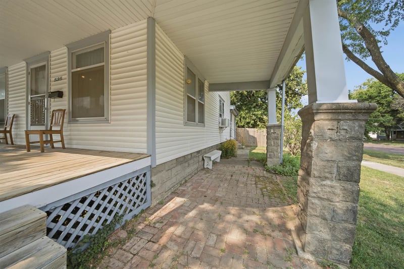 525 High St, Newton, KS 67114