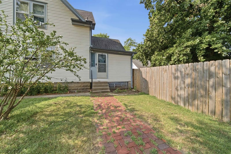 525 High St, Newton, KS 67114