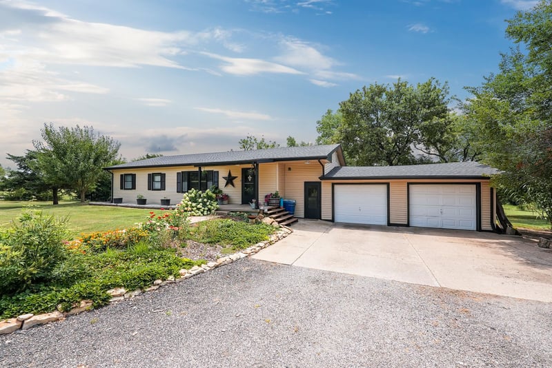 5473 Hwy 54 , El Dorado, KS 67042