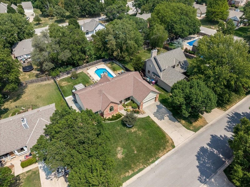 1518 Pheasant Rn, Derby, KS 67037
