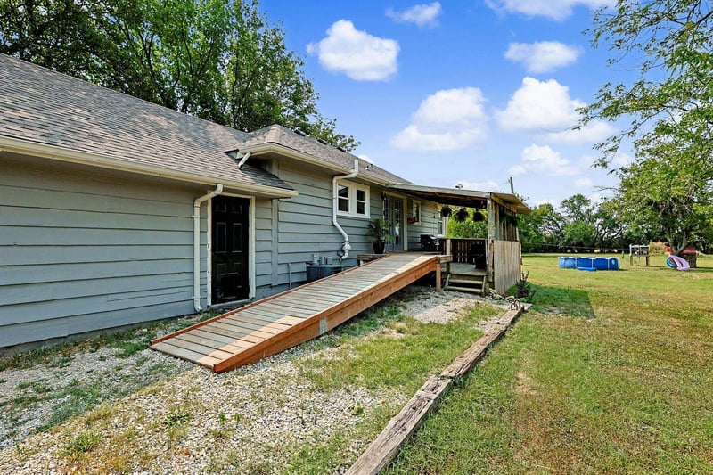 10605 114th Ter, Augusta, KS 67010