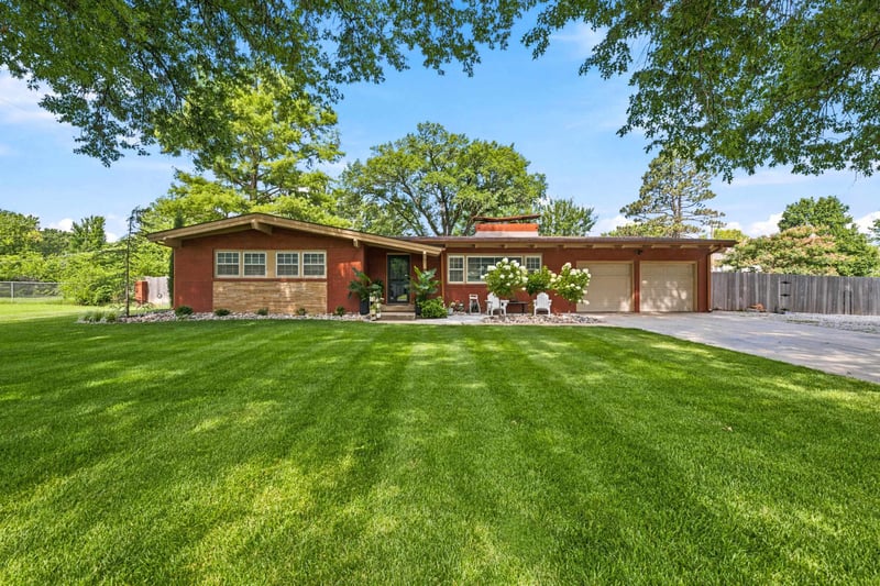 974 Alexander Ave, Haysville, KS 67060