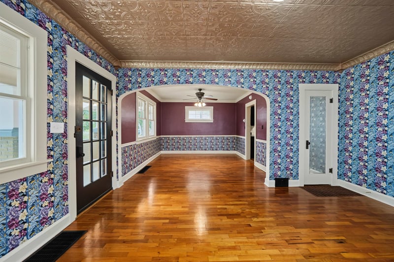 759 Highland Ave, Salina, KS 67401