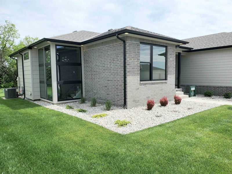 2542 Emerald Ct, Andover, KS 67002