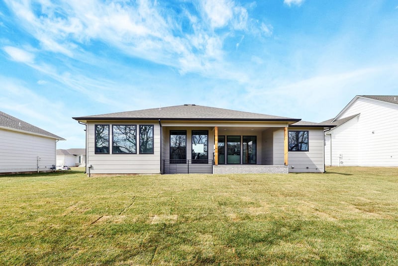 2542 Emerald Ct, Andover, KS 67002