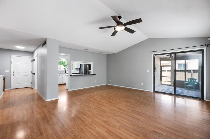 4034 Danbury St, Bel Aire, KS 67220