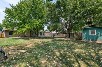 4034 Danbury St, Bel Aire, KS 67220