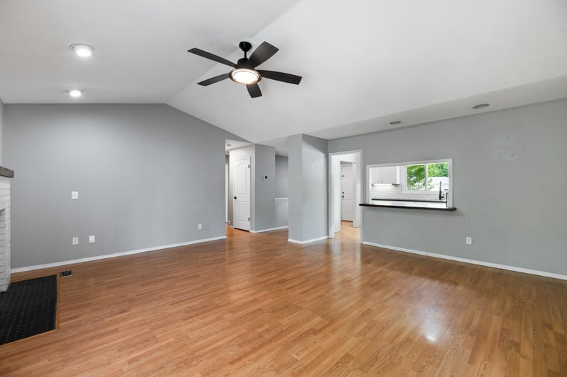 4034 Danbury St, Bel Aire, KS 67220