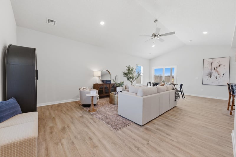 409 Woodstone St, Derby, KS 67037-7814