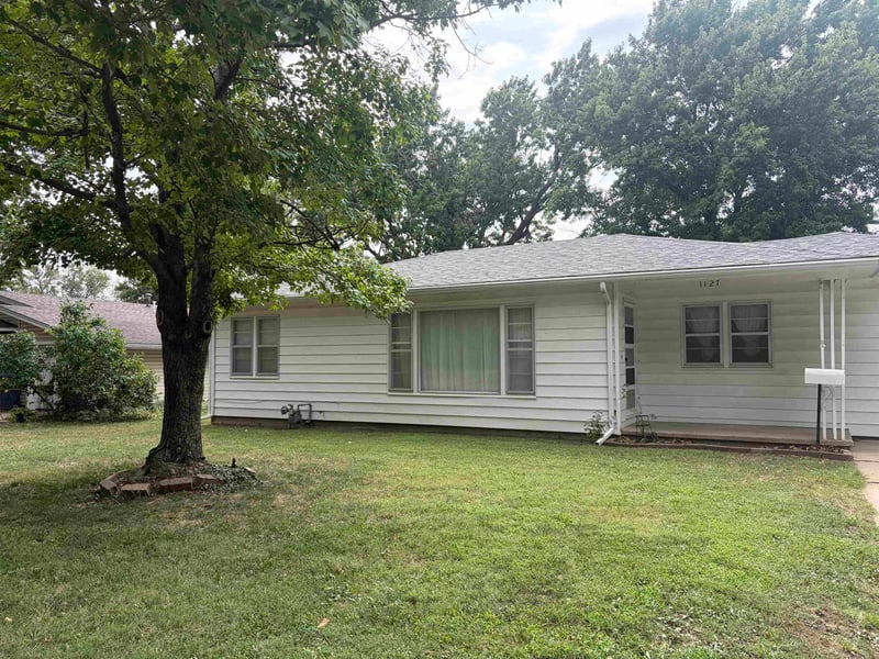 1127 Shelden St, El Dorado, KS 67042