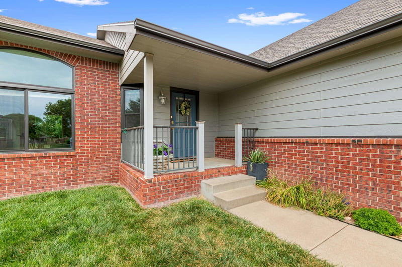 422 Cheyenne Ct, Kechi, KS 67067