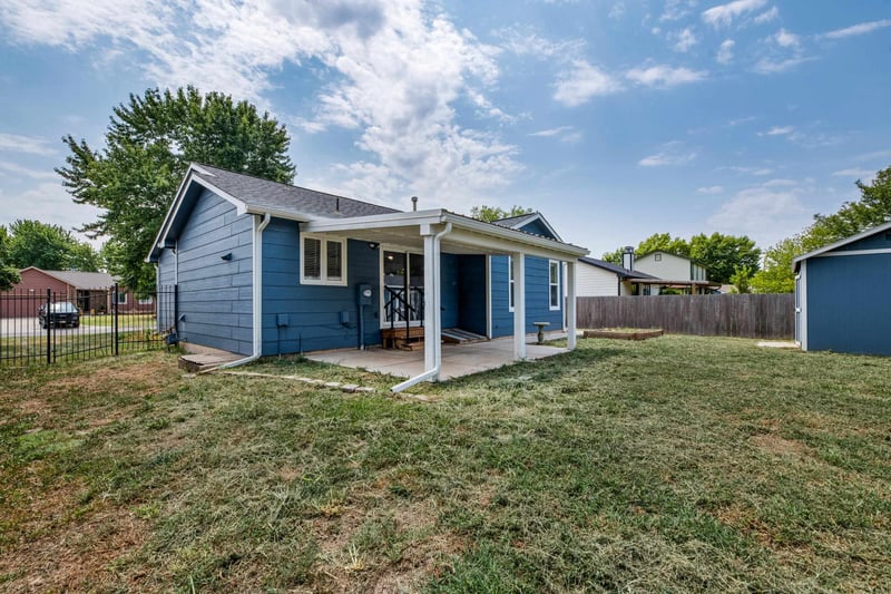11810 Pine St, Wichita, KS 67212
