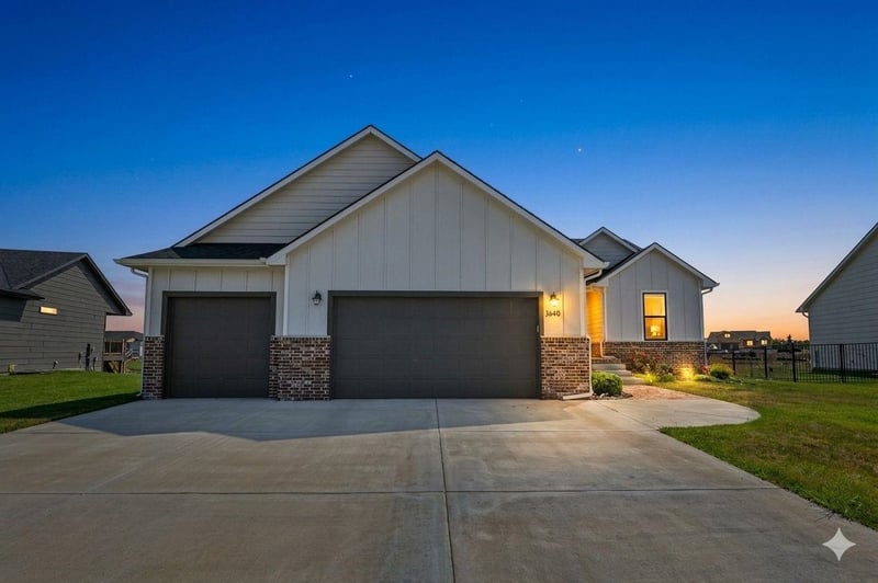 2640 S Clear Creek St, Wichita, KS 67230