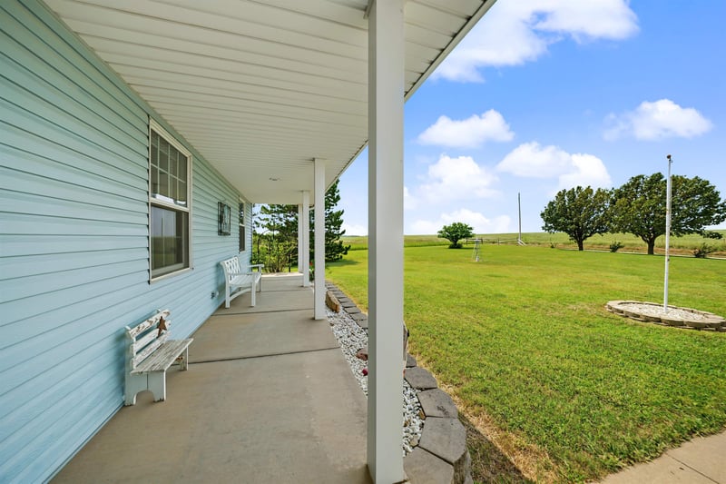442 150th Rd, Bennington, KS 67422